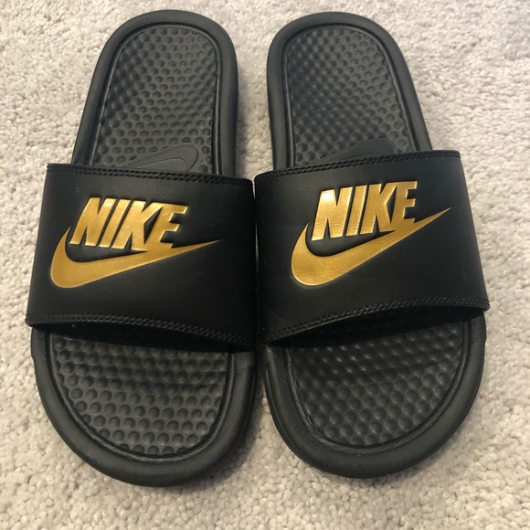 nike slipper shoes